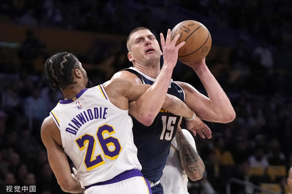 既能在中场 既能在中场